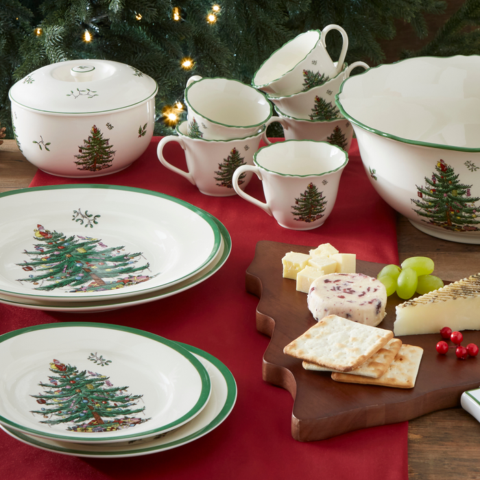 Christmas Tree Set of Four Dinner Plates - The Well Appointed House