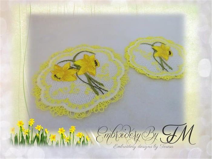 Coaster with Daffodil / two sizes