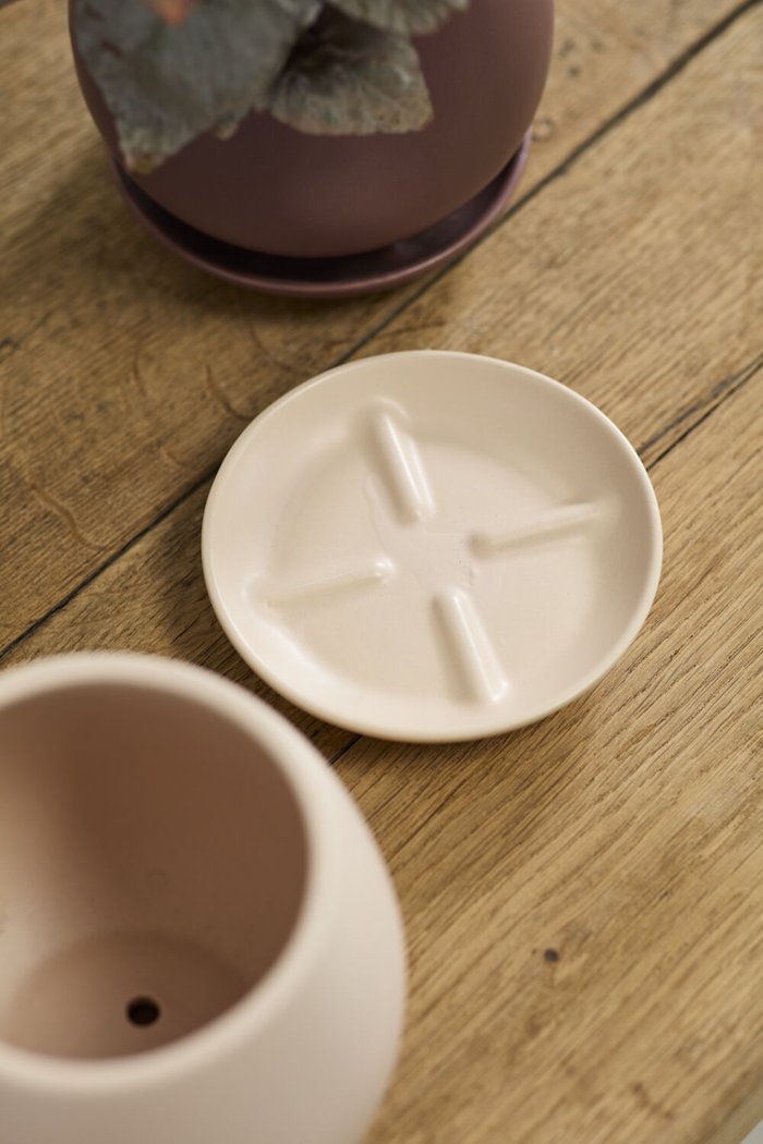 Accent-Decor-Dalton-Pot-and-Saucer