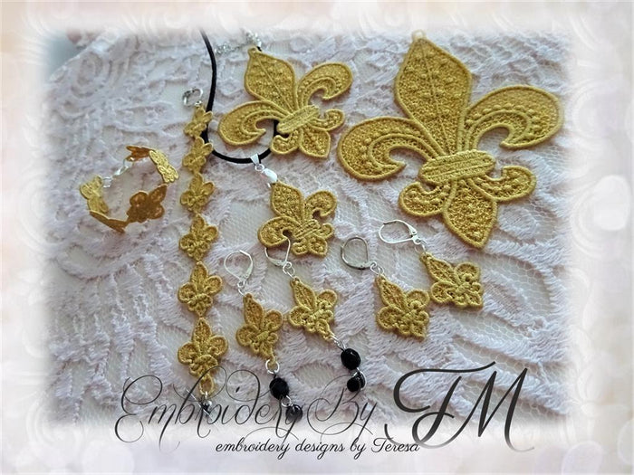 Fleur-de-lis FSL / decorations, jewelry - The file contains 8 designs