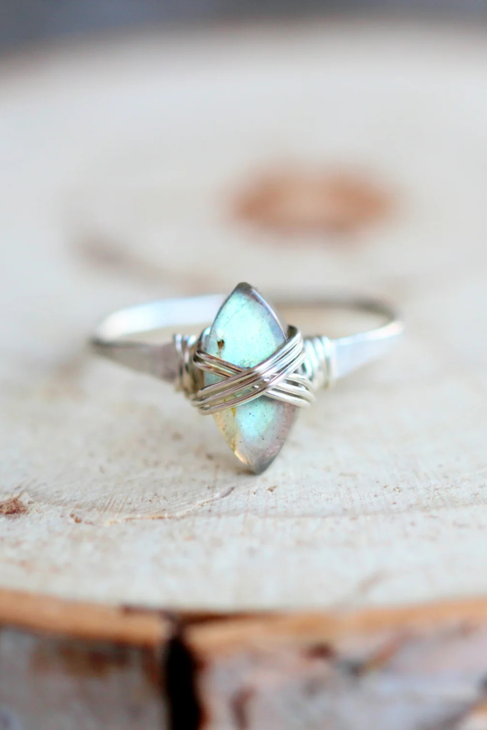 Saressa-Designs-Marquis-Caged-Ring-Labradorite-Silver