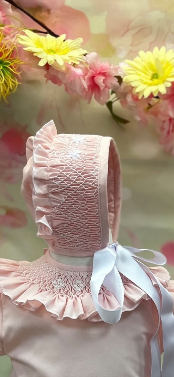 Naxos Princess smocked Bonnet Pink/White