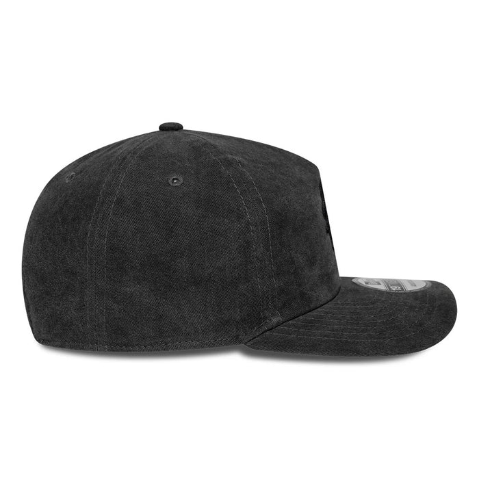Pictured is this MLB New York Mets 19TWENTY cap in black. 6