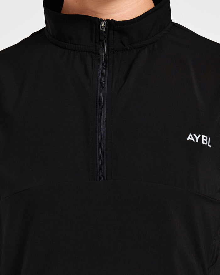 Run 1/2 Zip Jacket - Black