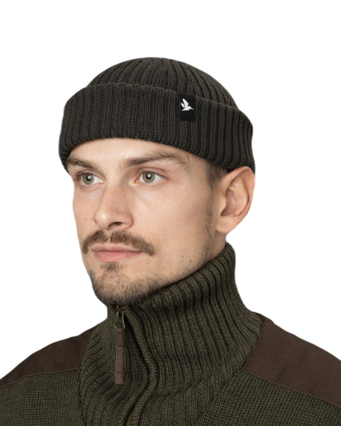 Grizzly Brown Coloured Seeland Norite Beanie on white background #colour_grizzly-brown