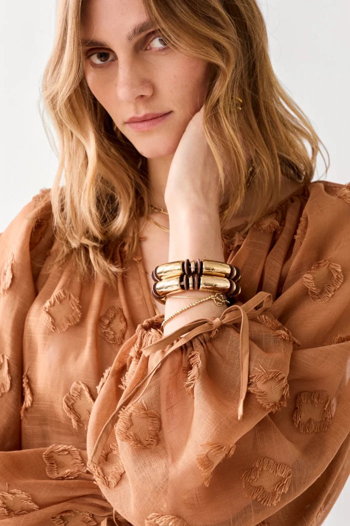 Transparent 3D Top with Dots | Cinnamon